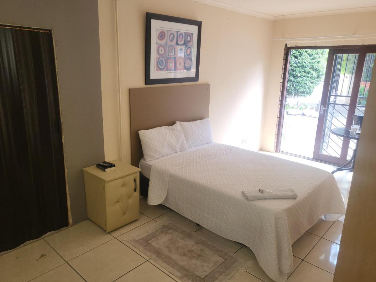 Albatrossways Lodge Sandton Exteriér fotografie